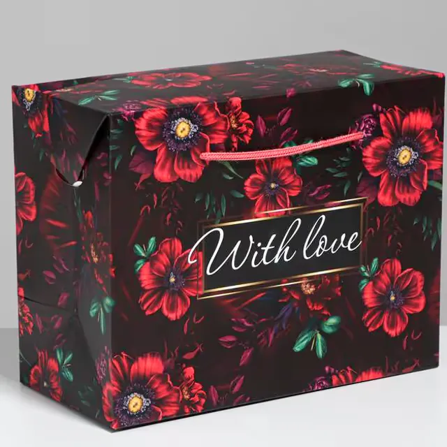 Пакет-коробка 'With love'
